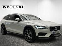 Käytetty Volvo V60 CC 190 HP (139 kW) 2019 Valkoinen Farmari