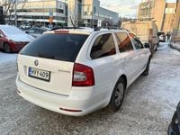 Käytetty Skoda Octavia Elegance 105 HP (77 kW) 2011 Farmari