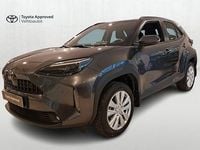 Käytetty Toyota Yaris Cross Plus 116 HP (85 kW) 2025 Harmaa Katumaasturi