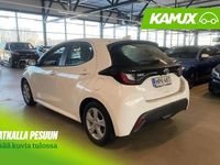 Käytetty Toyota Yaris Hybrid Active 116 HP (85 kW) 2024 Valkoinen Sedan