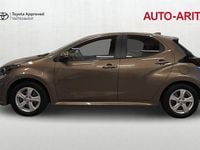 Käytetty Toyota Yaris Hybrid Active 116 HP (85 kW) 2023 Viistoperä