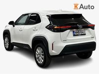 Käytetty Toyota Yaris Cross Business Edition 116 HP (85 kW) 2023 Valkoinen Katumaasturi
