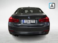 käytetty BMW 330e 3-sarjaA Sportline F30 Sedan**Urheiluistuimet / Navi / Ratinlämmitys / Aktiivinen vakionopeudensäädin**