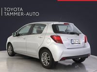 Käytetty Toyota Yaris Multidrive S 99 HP (72 kW) 2015 Hopea Viistoperä