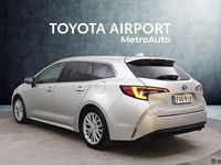 Käytetty Toyota Corolla Premium 184 HP (135 kW) 2019 Hopea Farmari
