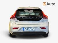 Käytetty Volvo V40 Kinetic 114 HP (83 kW) 2015 Valkoinen Viistoperä