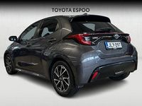 Käytetty Toyota Yaris Premium 114 HP (83 kW) 2020 Harmaa Viistoperä