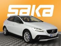 Käytetty Volvo V40 Momentum 190 HP (139 kW) 2017 Viistoperä