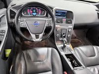 Käytetty Volvo XC60 Summum 163 HP (119 kW) 2014 Valkoinen Katumaasturi