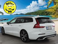 Käytetty Volvo V60 R-Design 392 HP (288 kW) 2021 Farmari
