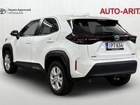 Käytetty Toyota Yaris Cross Active 116 HP (85 kW) 2022 Valkoinen Katumaasturi