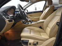 käytetty BMW 525 d A F11 Touring # PA-lämmitin, kaistavahti, Proffa Navi, nahkaverhoilu #