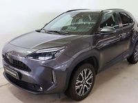 Käytetty Toyota Yaris Cross Plus 114 HP (83 kW) 2024 Harmaa Katumaasturi