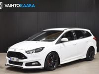 Käytetty Ford Focus ST 185 HP (136 kW) 2015 Farmari
