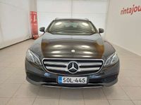 käytetty Mercedes E220 A Coupé AMG-Styling ** WIDESCREEN / Webasto / HUD / Panorama / 360° / Multibeam / IHC+ / Burmester / Comand / KeyLess **