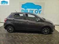 Käytetty Toyota Yaris Hybrid Active 73 HP (53 kW) 2018 Katumaasturi