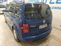 käytetty VW Touran Highline 1,4 TSI 110 kW (150 hv) DSG-automaatti*Webasto, Vetokoukku*