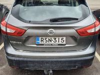 käytetty Nissan Qashqai DIG-T 115 Business 360 2WD 6M/T 17'' Alloys Driver Assist Leather / Lasikatto - Nahat - Koukku