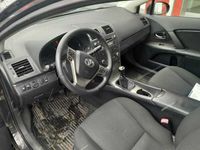 käytetty Toyota Avensis 1,6 Valvematic Linea Sol 4ov - Irrotettava vetokoukku, Lohkolämmitin, Automaatti-ilmastointi, Hyvin