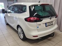 Käytetty Opel Zafira Tourer Cosmo 170 HP (125 kW) 2015 Valkoinen Tila-auto