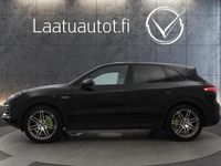Käytetty Porsche Cayenne Sport 462 HP (339 kW) 2020 Katumaasturi
