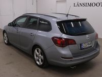 käytetty Opel Astra Sport Tourer 1,6 Turbo ** Nahat / lämpöratti / urheilupenkit **