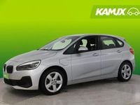 Käytetty BMW 225 Active Tourer Sport Line 224 HP (164 kW) 2020 Hopea / harmaa Tila-auto