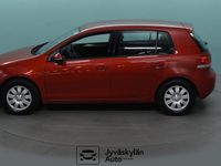 Käytetty VW Golf VII Trendline 105 HP (77 kW) 2012 Punainen Viistoperä