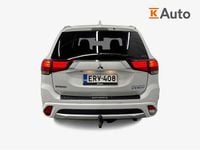 Käytetty Mitsubishi Outlander P-HEV 121 HP (88 kW) 2016 Valkoinen Farmari