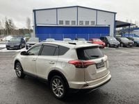 Käytetty Toyota RAV4 Premium 155 HP (114 kW) 2017 Katumaasturi