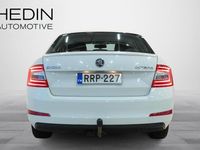 Käytetty Skoda Octavia Elegance 140 HP (102 kW) 2014 Valkoinen Viistoperä