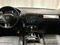 käytetty VW Touareg 3,0 V6 TDI 193 kW (262 hv) 4MOTION Tiptronic / Pa-lämmitin / Koukku / Sähköpenkit / Panorama / Nahat