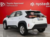 Käytetty Toyota Yaris Cross Active 116 HP (85 kW) 2024 Valkoinen Katumaasturi
