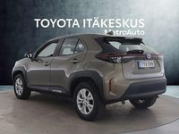 Käytetty Toyota Yaris Cross Active 116 HP (85 kW) 2024 Ruskea (beige) Katumaasturi