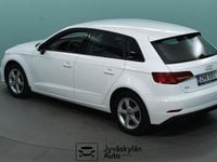 Käytetty Audi A3 Sportback Business 116 HP (85 kW) 2018 Valkoinen Viistoperä