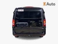 Käytetty Mercedes Vito 136 HP (100 kW) 2021 Musta Van