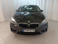 Käytetty BMW 225 Active Tourer Performance 224 HP (164 kW) 2018 Musta Tila-auto