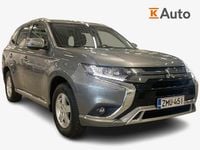 Käytetty Mitsubishi Outlander P-HEV Invite 135 HP (99 kW) 2020 Katumaasturi