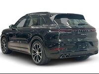 Uusi Porsche Cayenne 471 HP (346 kW) 2025 Musta Katumaasturi