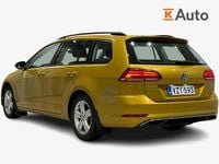 Käytetty VW Golf VII Comfortline 110 HP (80 kW) 2017 Keltainen Farmari