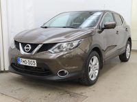Käytetty Nissan Qashqai N-Connecta 116 HP (85 kW) 2017 Ruskea Katumaasturi