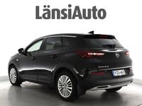 käytetty Opel Grandland X Innovation 1,2 Turbo Start/Stop 96 kW AT6 ** Suomi-Auto / Lohkolämmitin / BLIS / Navi / Keyless / Ratinlämmitin / Carplay / Juuri Katsastettu / **** Tähän autoon jopa 84 kk rahoitusaikaa Nordealta ***