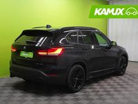 Käytetty BMW X1 Sport Line 220 HP (161 kW) 2022 Musta Katumaasturi