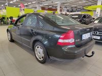 käytetty Volvo S40 1,8 Momentum / Lohko+sisä / Vakionopeudensäädin / Ilmastointi / Vetokoukku