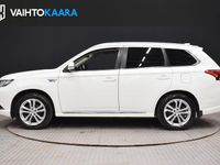 Käytetty Mitsubishi Outlander P-HEV Instyle 121 HP (88 kW) 2017 Katumaasturi