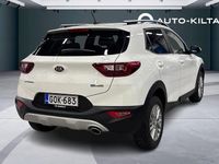 Käytetty Kia Stonic EX Premium 120 HP (88 kW) 2021 Valkoinen Katumaasturi