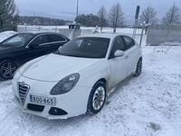 Käytetty Alfa Romeo Giulietta Business 170 HP (125 kW) 2011 Valkoinen Viistoperä