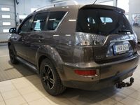 käytetty Mitsubishi Outlander 2,4 MIVEC CVT AT Intense