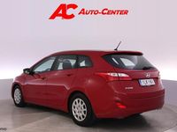 Käytetty Hyundai i30 99 HP (72 kW) 2013 Punainen Farmari
