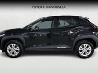 Käytetty Toyota Yaris Cross Active 116 HP (85 kW) 2022 Musta Katumaasturi